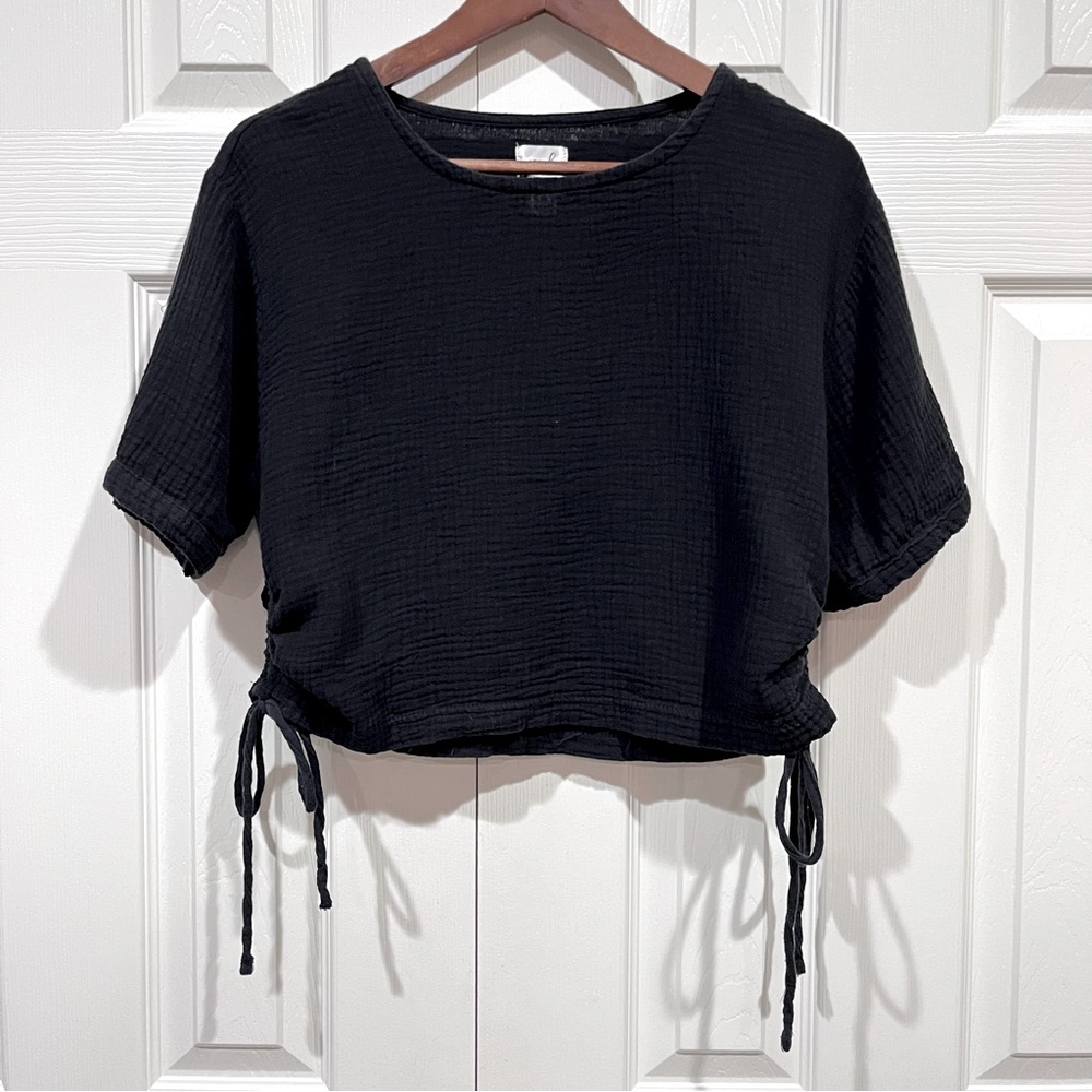 Just Be Black Crop Tie Side Top Size L, XL